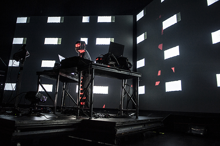 Squarepusher @ Ancienne Belgique, picture 9, photographed by Bart Scholliers - FrontView Magazine