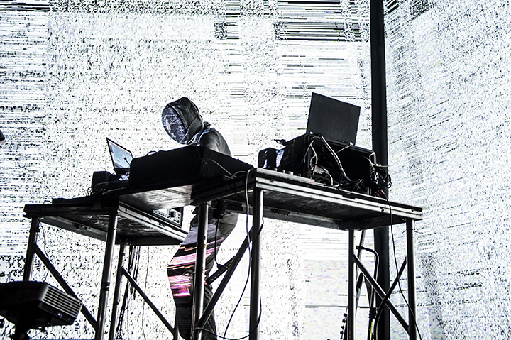 Squarepusher @ Ancienne Belgique, picture 17, photographed by Bart Scholliers - FrontView Magazine