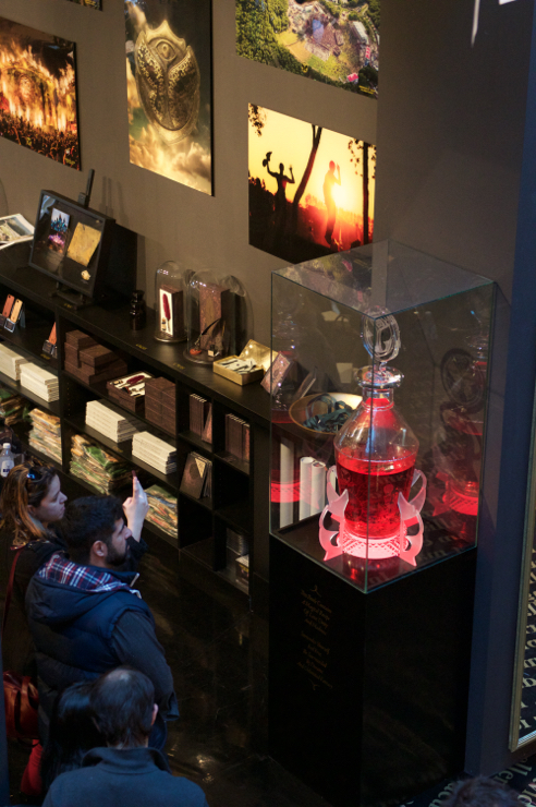 Regi Albumlancering @ Boutique Tomorrowland Antwerpen, picture 7, photographed by Bart Baevegems - FrontView Magazine