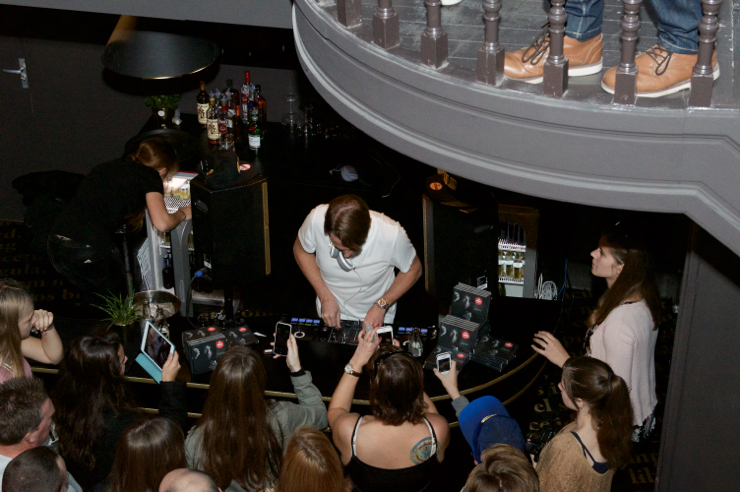 Regi Albumlancering @ Boutique Tomorrowland Antwerpen, picture 24, photographed by Bart Baevegems - FrontView Magazine