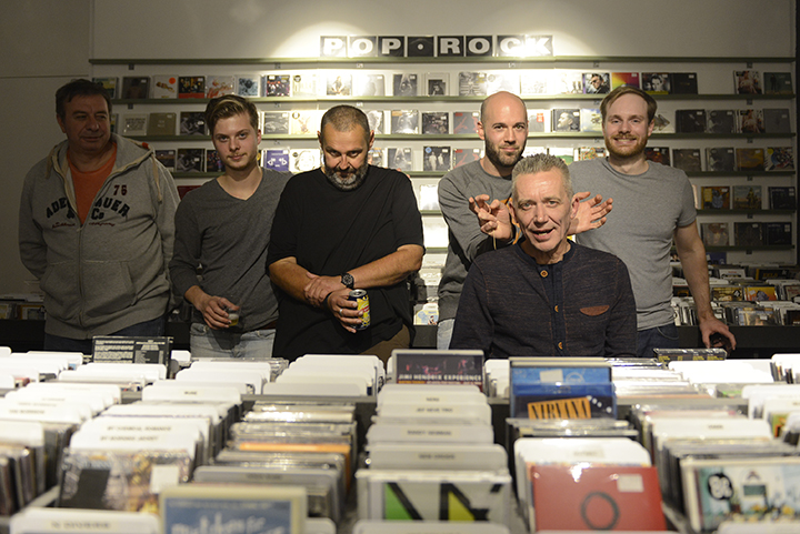 (Her)opening Bilbo Records Leuven @ Bilbo, picture 42, photographed by Bart Scholliers - FrontView Magazine
