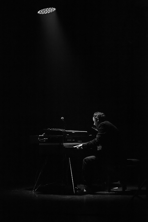 Joost Zweegers @ Minard Gent, picture 5, photographed by Frank Lambrechts - FrontView Magazine