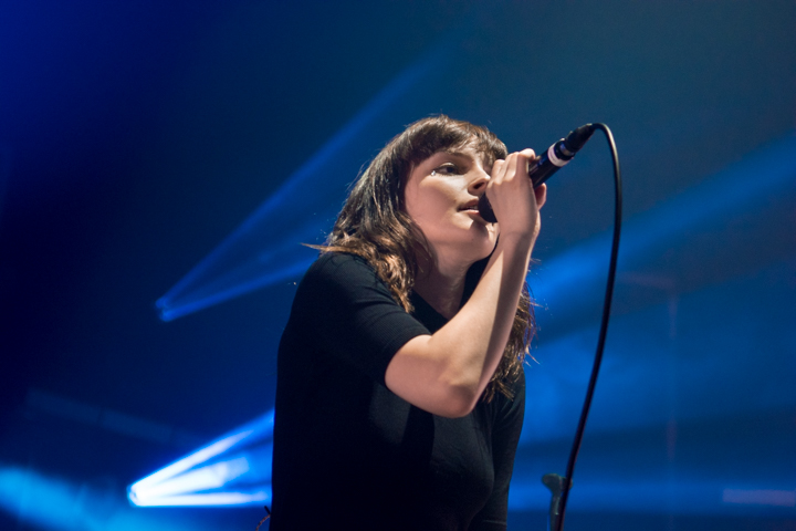 CHVRCHES @ Ancienne Belgique, picture 13, photographed by Erwin Evrard - FrontView Magazine