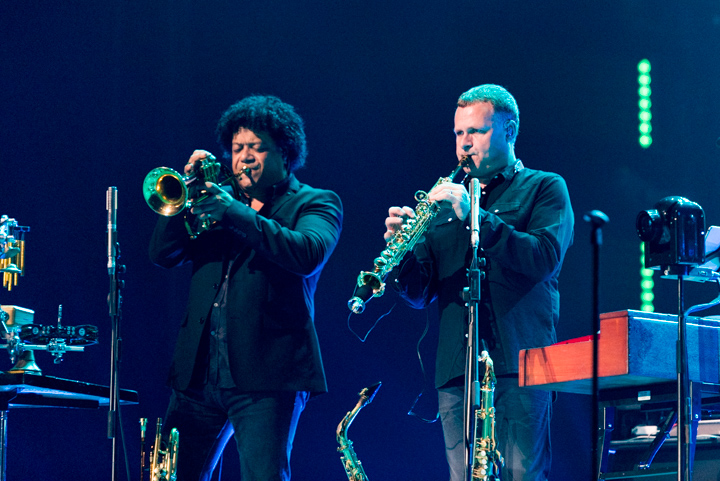 Simply Red - Big Love Tour 2015 @ Sportpaleis, foto 19, foto's door Johan Van Buggenhout - FrontView Magazine