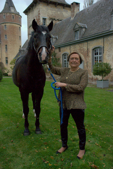 Boekvoorstelling Mariette Withages @ Kasteel van 's Gravenwezel, picture 12, photographed by Peter Minnebo - FrontView Magazine