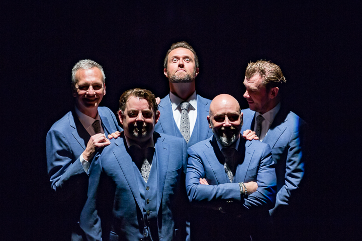 De Improfeten @ Fakkelteater Antwerpen, picture 1, photographed by Guy Danneels - FrontView Magazine