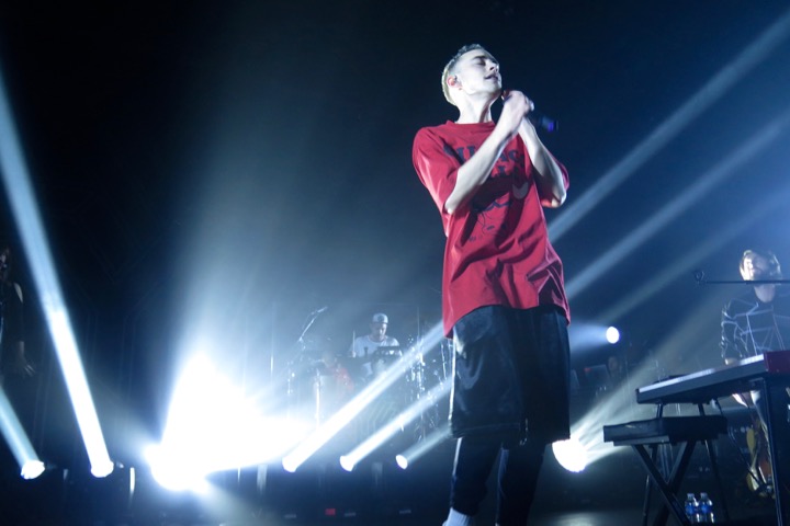 Years & Years @ Trix Antwerpen, picture 18, photographed by Pascal Liagre - FrontView Magazine