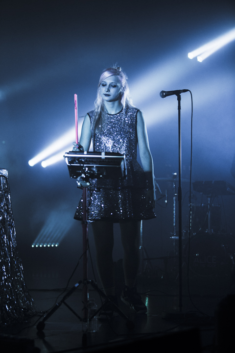 Alice On The Roof @ Ancienne Belgique, picture 3, photographed by Geert Pieters - FrontView Magazine