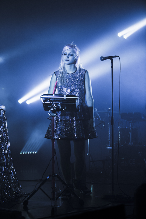 Alice On The Roof @ Ancienne Belgique, picture 4, photographed by Geert Pieters - FrontView Magazine