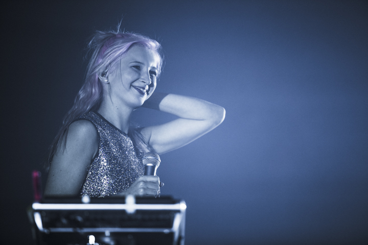 Alice On The Roof @ Ancienne Belgique, picture 18, photographed by Geert Pieters - FrontView Magazine