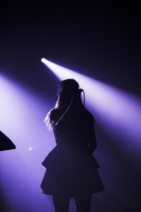 Alice On The Roof @ Ancienne Belgique, picture 19, photographed by Geert Pieters - FrontView Magazine