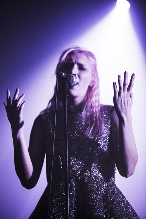 Alice On The Roof @ Ancienne Belgique, picture 22, photographed by Geert Pieters - FrontView Magazine
