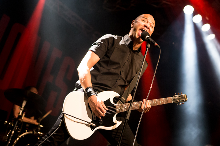 Danko Jones @ Speedfest 2015, picture 8, photographed by Dorien Goetschalckx - FrontView Magazine