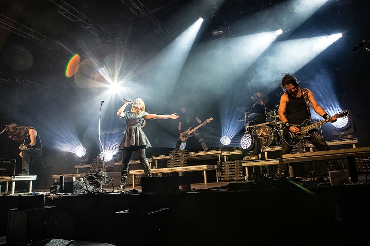 Epica @ Epic Metal Fest, picture 15, photographed by Edwin Houdevelt - FrontView Magazine