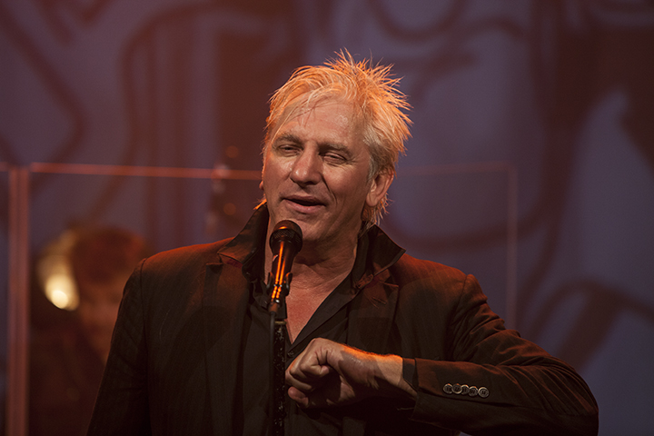 Rick de Leeuw "De parels en de zwijnen" @ De Arenbergschouwburg., picture 11, photographed by Frank Lambrechts - FrontView Magazine