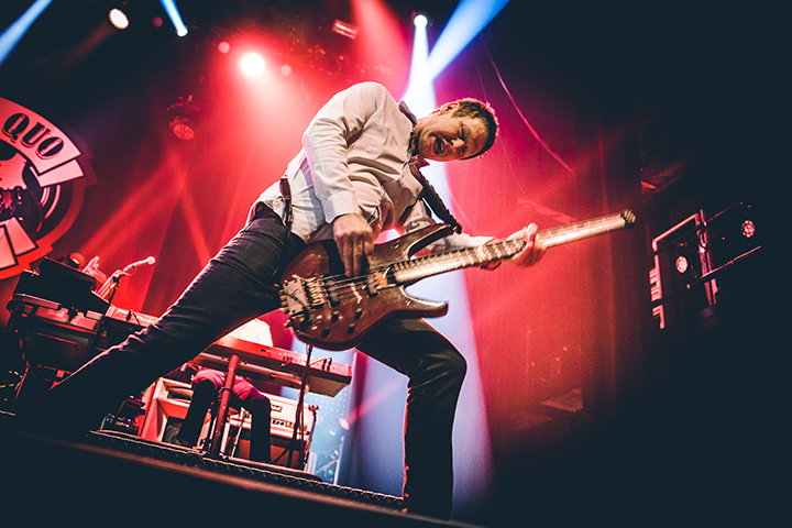 Status Quo @ 013 Tilburg, picture 6, photographed by Elke Briers - FrontView Magazine