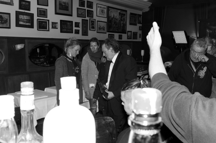 "UITSCHOT" setbezoek @ Antwerpen restaurant 'De Veehandel', foto 21, foto's door Bart Baevegems - FrontView Magazine