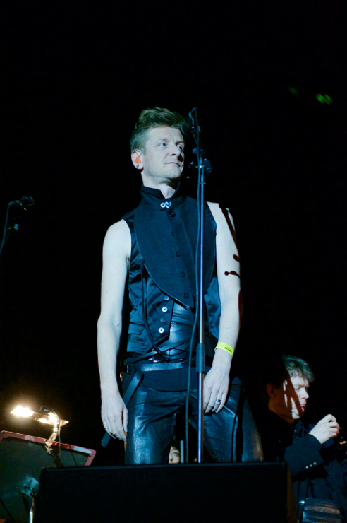 Ozark Henry Paramount @ Antwerpen Lotto Arena, picture 9, photographed by Bart Baevegems - FrontView Magazine
