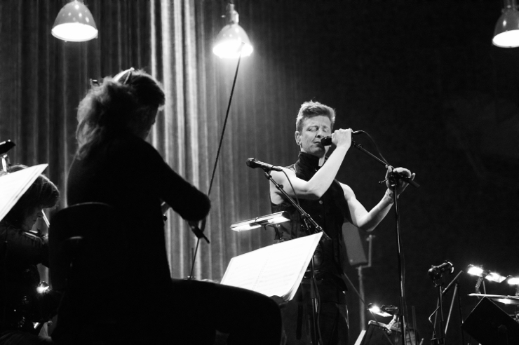 Ozark Henry Paramount @ Antwerpen Lotto Arena, picture 22, photographed by Bart Baevegems - FrontView Magazine