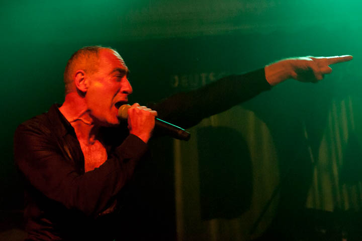 D.A.F. @ De Casino, picture 11, photographed by Davy Vissers - FrontView Magazine