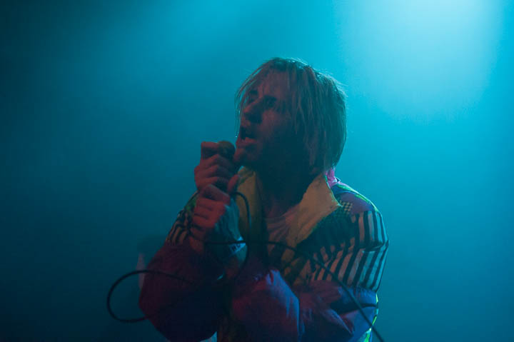 Onmens @ De Casino, picture 14, photographed by Davy Vissers - FrontView Magazine