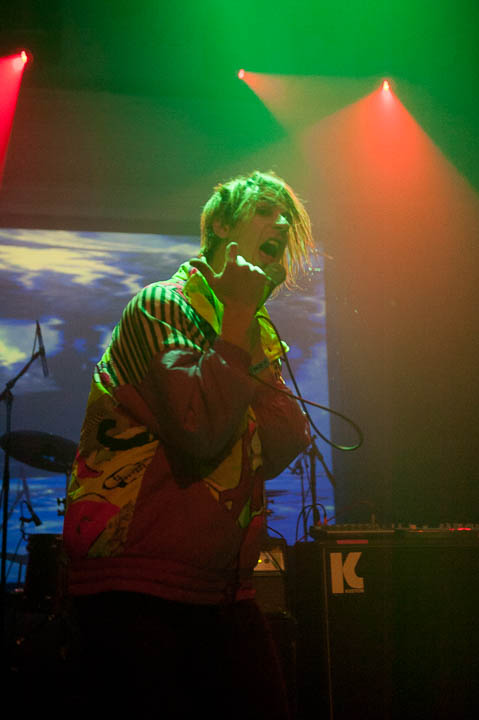 Onmens @ De Casino, picture 26, photographed by Davy Vissers - FrontView Magazine