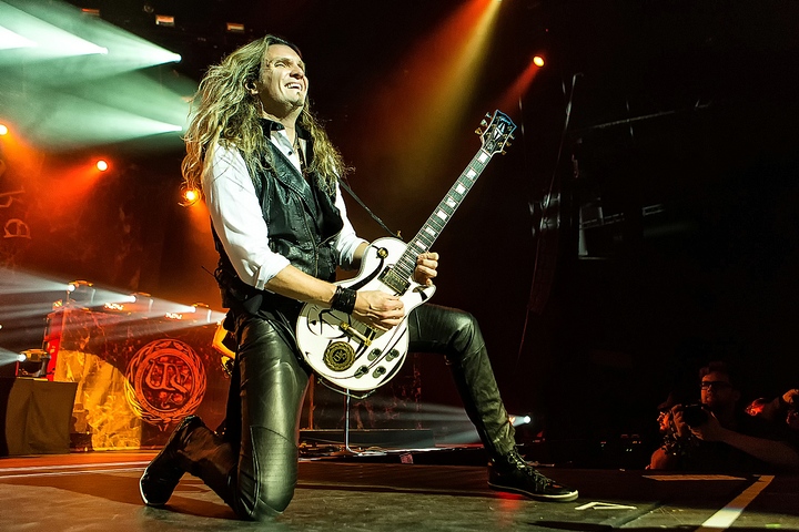 Whitesnake @ Vorst Nationaal, foto 8, foto's door Edwin Houdevelt - FrontView Magazine