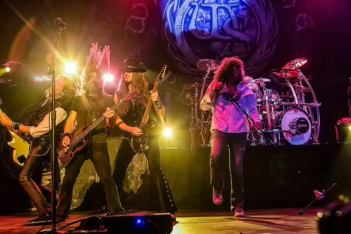 Whitesnake @ Vorst Nationaal, foto 31, foto's door Edwin Houdevelt - FrontView Magazine