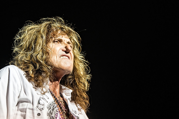 Whitesnake @ Vorst Nationaal, foto 34, foto's door Edwin Houdevelt - FrontView Magazine