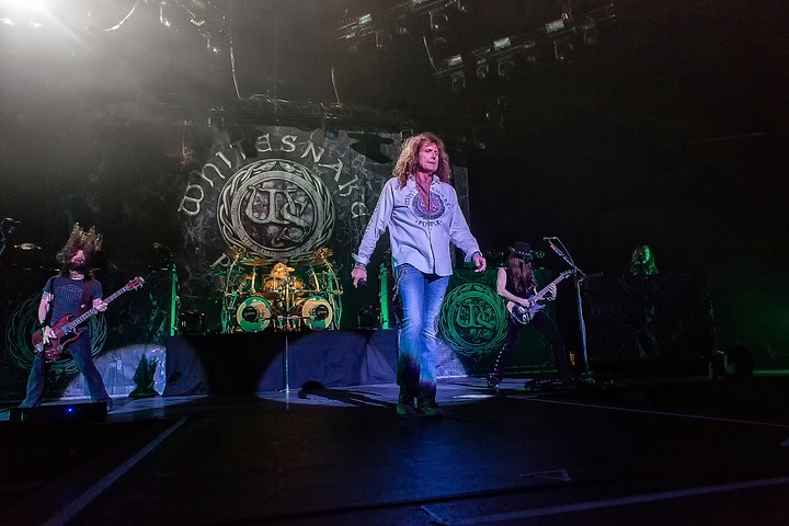 Whitesnake @ Vorst Nationaal, foto 35, foto's door Edwin Houdevelt - FrontView Magazine