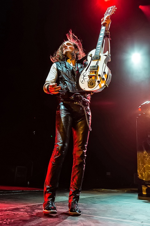 Whitesnake @ Vorst Nationaal, foto 36, foto's door Edwin Houdevelt - FrontView Magazine