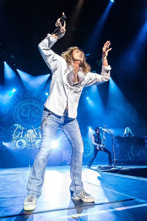 Whitesnake @ Vorst Nationaal, foto 37, foto's door Edwin Houdevelt - FrontView Magazine