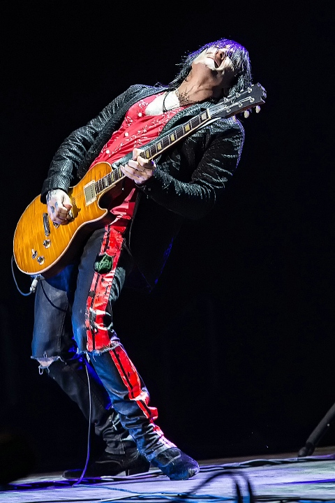 The Dead Daisies @ Vorst Nationaal, foto 4, foto's door Edwin Houdevelt - FrontView Magazine