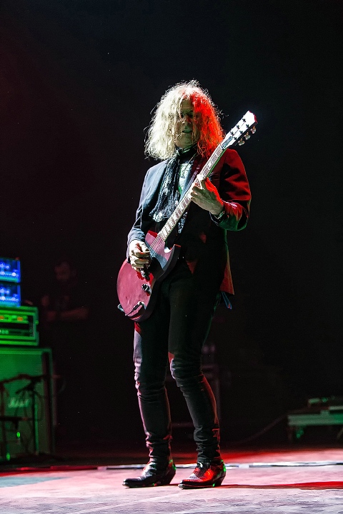 The Dead Daisies @ Vorst Nationaal, foto 11, foto's door Edwin Houdevelt - FrontView Magazine