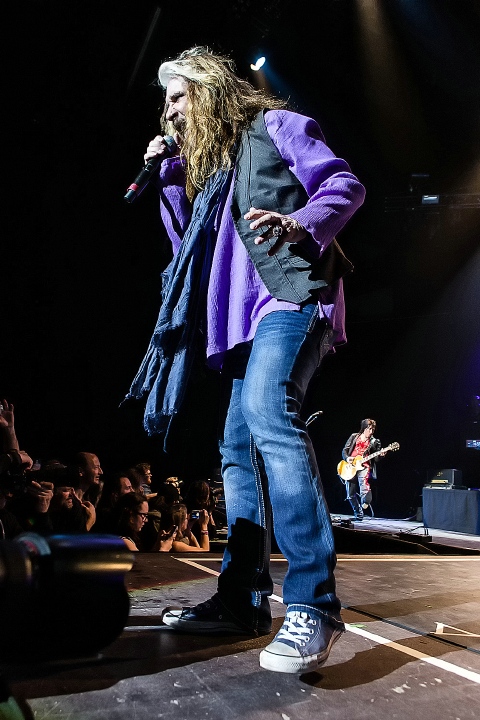 The Dead Daisies @ Vorst Nationaal, foto 28, foto's door Edwin Houdevelt - FrontView Magazine