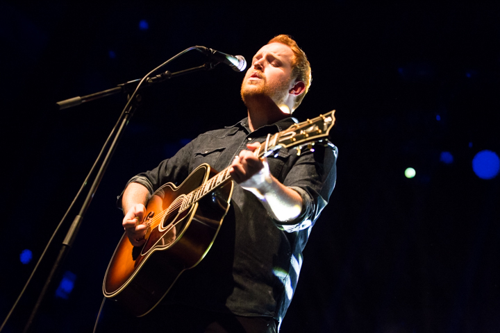 Gavin James @ 013, picture 2, photographed by Dorien Goetschalckx - FrontView Magazine