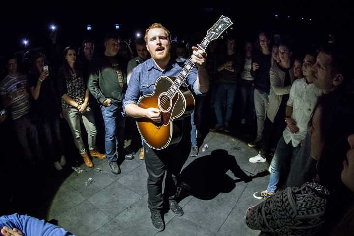 Gavin James @ 013, picture 12, photographed by Dorien Goetschalckx - FrontView Magazine