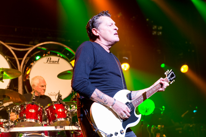 Golden Earring - 50-jarig On The Records jubileum @ Ancienne Belgique, picture 20, photographed by Johan Van Buggenhout - FrontView Magazine