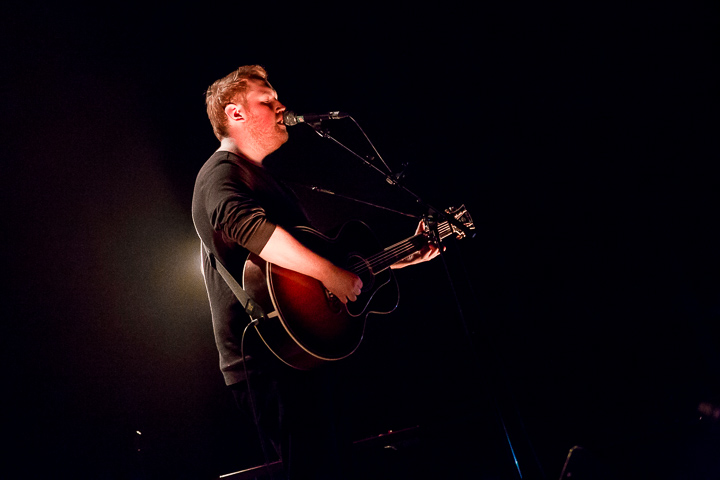 Gavin James @ Het Depot, picture 2, photographed by Kurt Jacobs - FrontView Magazine