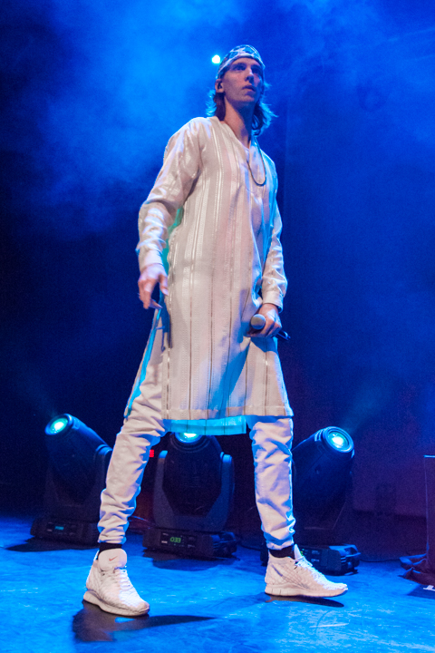 De Jeugd van Tegenwoordig @ Effenaar, picture 9, photographed by Erwin Evrard - FrontView Magazine