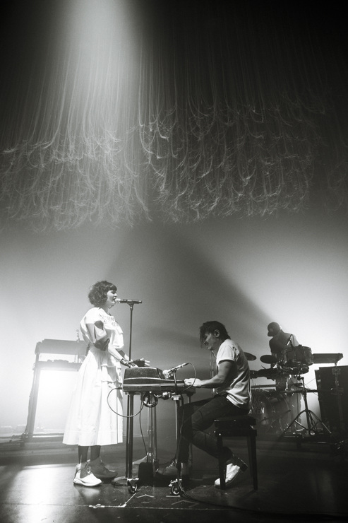 The Do @ Ancienne Belgique, picture 4, photographed by Geert Pieters - FrontView Magazine