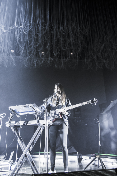 Theodora @ Ancienne Belgique | Support The Do, picture 3, photographed by Geert Pieters - FrontView Magazine