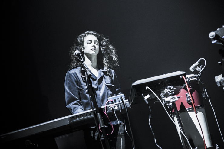 Theodora @ Ancienne Belgique | Support The Do, picture 4, photographed by Geert Pieters - FrontView Magazine