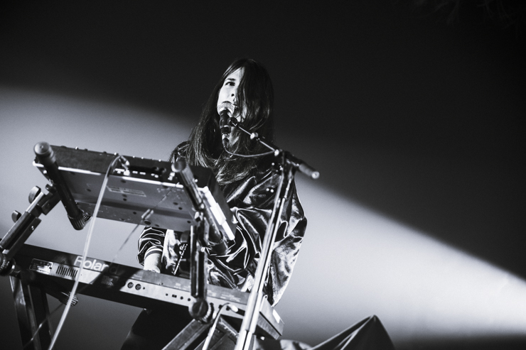 Theodora @ Ancienne Belgique | Support The Do, picture 8, photographed by Geert Pieters - FrontView Magazine