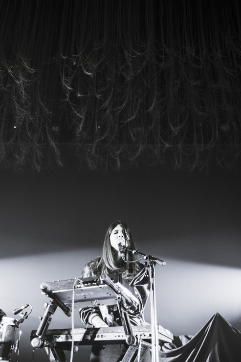 Theodora @ Ancienne Belgique | Support The Do, picture 9, photographed by Geert Pieters - FrontView Magazine
