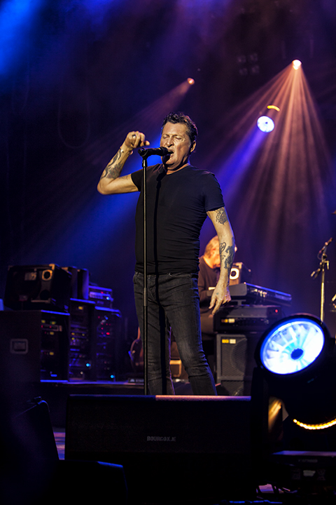 Golden Earring @ De Roma, picture 5, photographed by Frank Lambrechts - FrontView Magazine