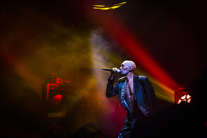 Faithless @ Paleis 12, picture 2, photographed by Kristof Hayen - FrontView Magazine