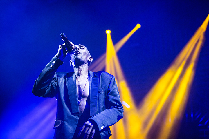 Faithless @ Paleis 12, picture 3, photographed by Kristof Hayen - FrontView Magazine