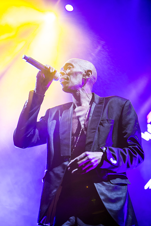 Faithless @ Paleis 12, picture 6, photographed by Kristof Hayen - FrontView Magazine