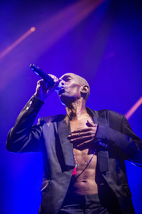 Faithless @ Paleis 12, picture 12, photographed by Kristof Hayen - FrontView Magazine